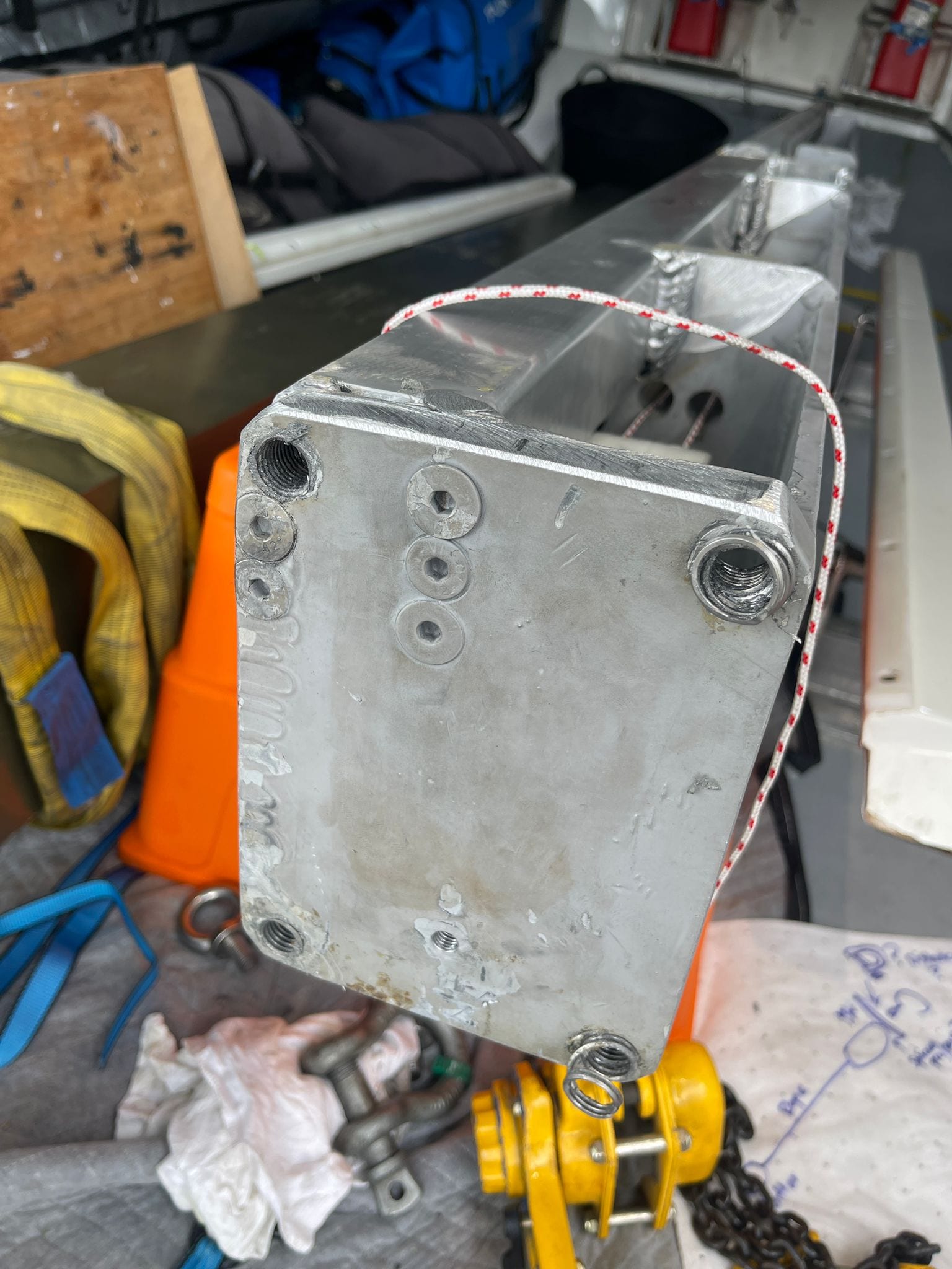 Stripped threads found on the extension-arm end plate