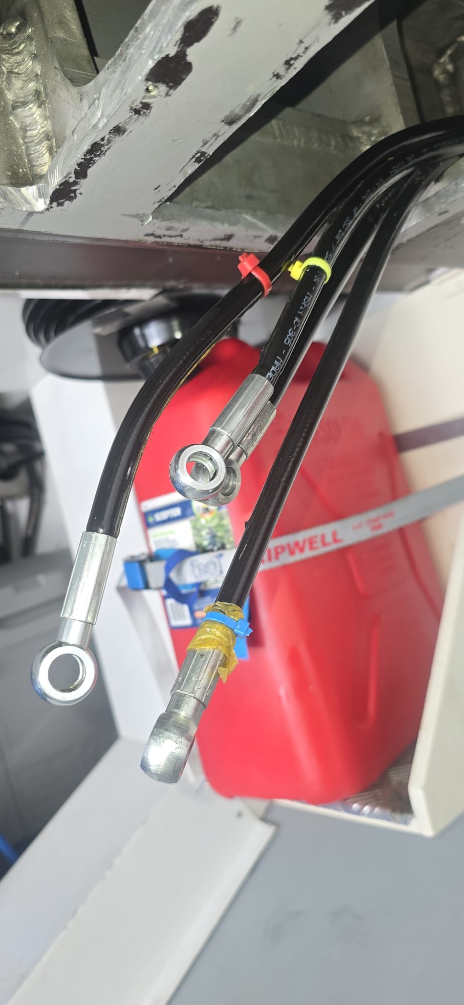 New hydraulic hoses made up with colour-coded circuit markers